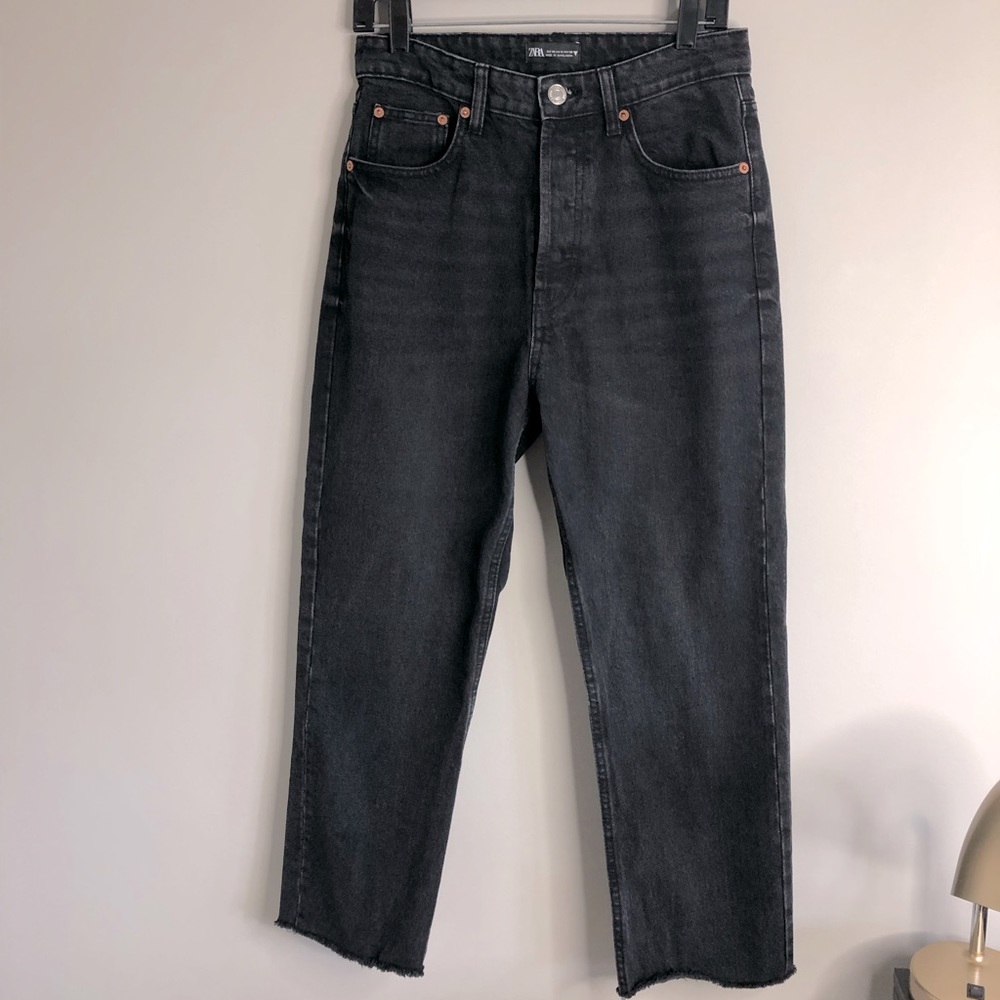 Zara High-Waisted, straight leg jeans
